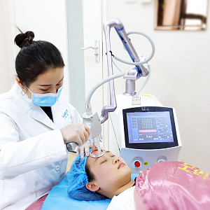 Honkon YILIYA-10600THb